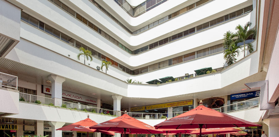 Centro Comercial Holguines Trade Center