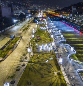 Proyecto Parques del Rio (Medellin)